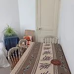 A Calm Double Bedroom In F3 Chez L\'Habitant Paris14Eme Parc Montsouris