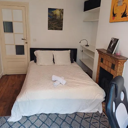 A Calm Double Bedroom In F3 Paris14eme Parc Montsouris * Paris